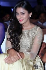 Sana Maqbool at Dikkulu Choodaku Ramayya Movie Audio Launch